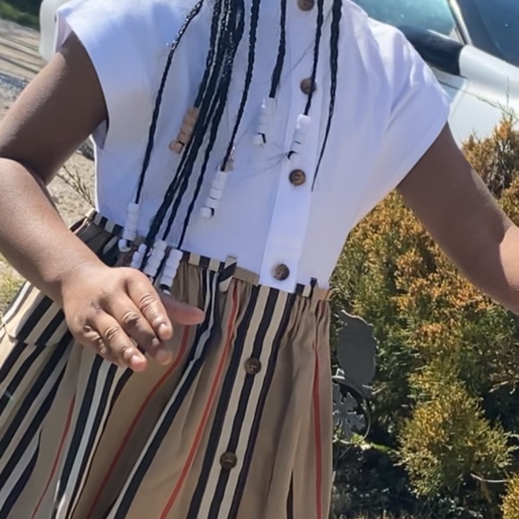 Burberry toddler dress size 3t - Picture 2 of 2